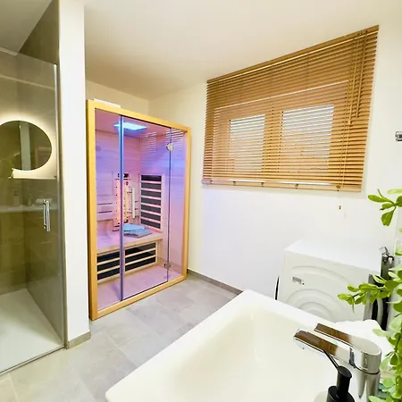 Ferienhaus Haus Ostwind - Mit Infrarotsauna, Garten Und Dachterrasse